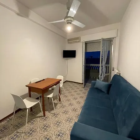 Apartment La Tana Del Turista *