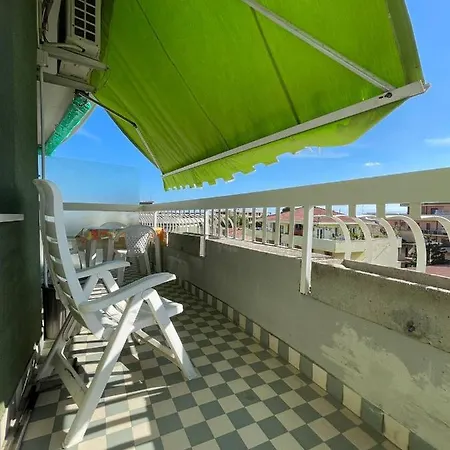 La Tana Del Turista Apartment