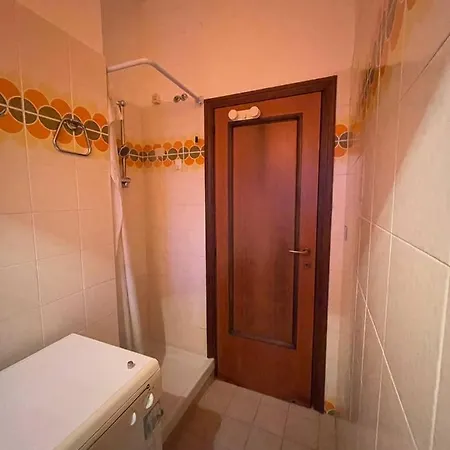 La Tana Del Turista Apartment